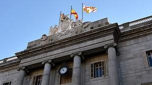 Fachada del Ayuntamiento de Barcelona.