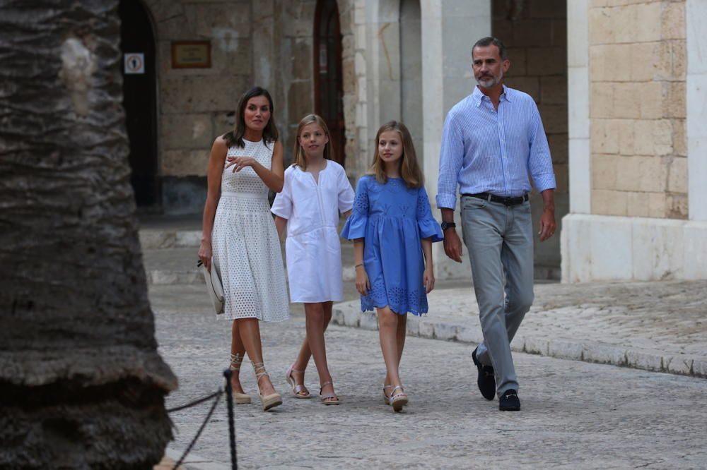 Posado de la Familia Real en el palacio de la Almudaina de Palma