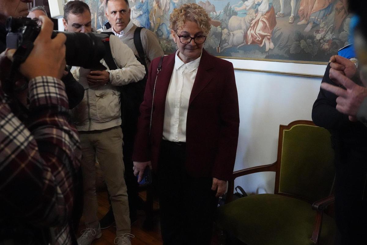 Las imágenes de la moción de censura en Toro contra Rafael González: Ángeles Medina, nueva alcaldesa Las imágenes de la moción de censura en Toro contra Rafael González: Ángeles Medina, nueva alcaldesa