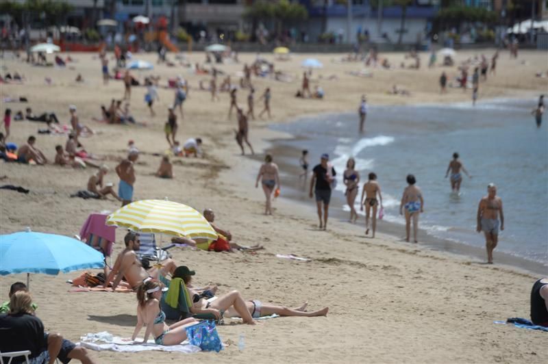 Playa de Las Canteras en Semana Santa