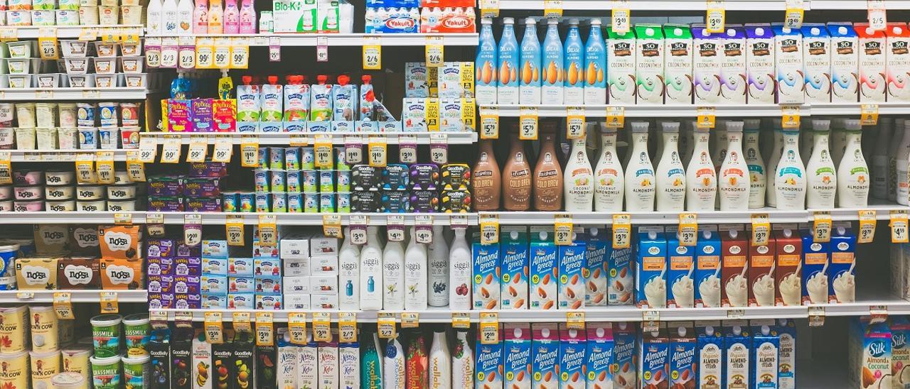 El precio de la leche se multiplica por 2,4 entre el establo y el supermercado