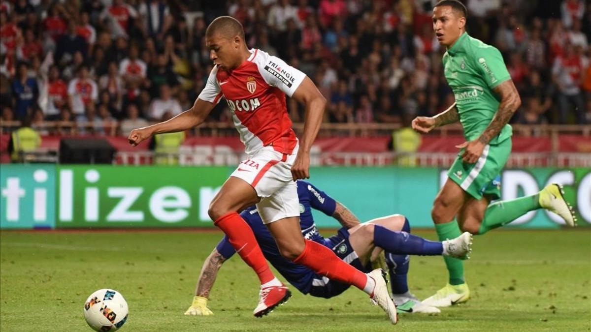 Mbappé, durante un partido con el Mónaco la pasada temporada