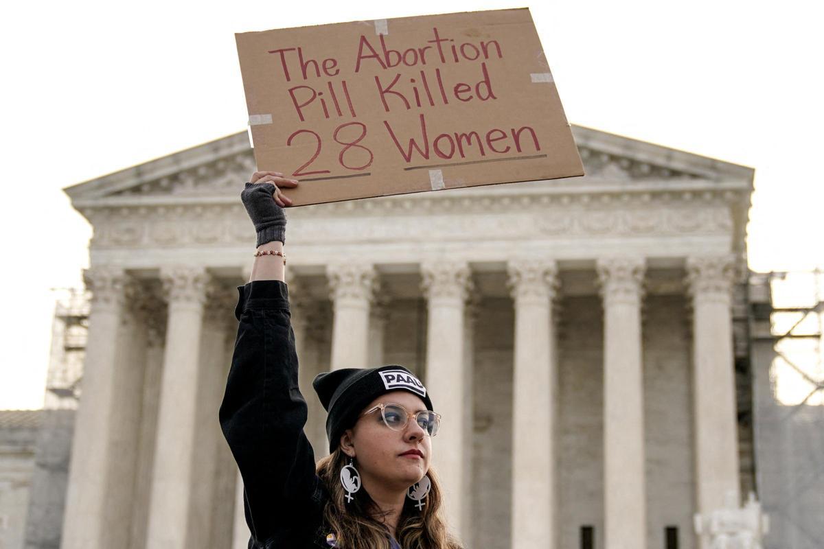 La Corte Suprema de Estados Unidos escucha argumentos sobre el fármaco abortivo mifepristona