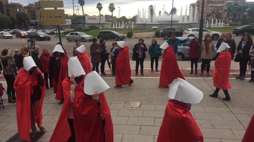 Protesta contra los vientres de alquiler en Valencia