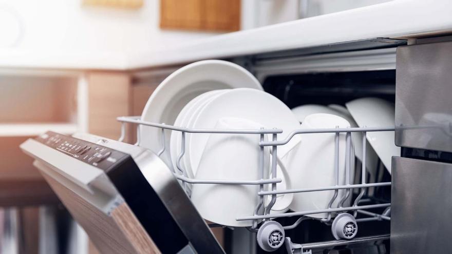 ¿Por qué la gente está empezando a cocinar con el lavavajillas?