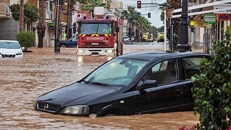 Evacuen un centenar de persones per les fortes pluges a Múrcia