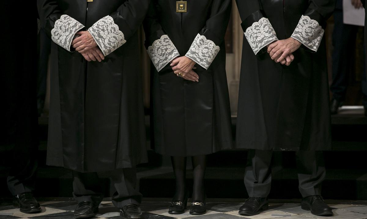 BARCELONA 2016 /02/23 Politica Presa de possessió de la Comissió Jurídica Assessora. Saló de Sant Jordi del Palau de la Gener BARCELONA 2016 /02/23 Politica Presa de possessió de la Comissió Jurídica Assessora. Saló de Sant Jordi del Palau de la Gener