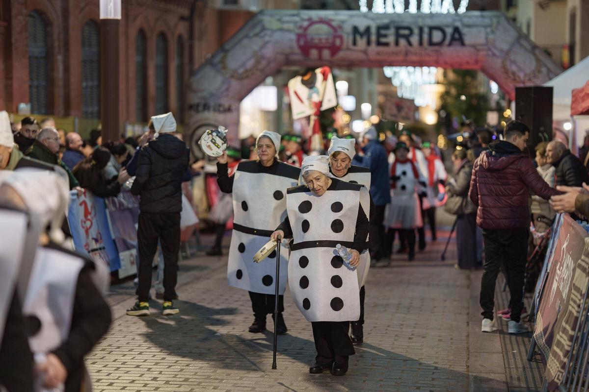 ¿Has ido a la San Silvestre de Mérida? ¡Búscate en las imágenes! ¿Has ido a la San Silvestre de Mérida? ¡Búscate en las imágenes!
