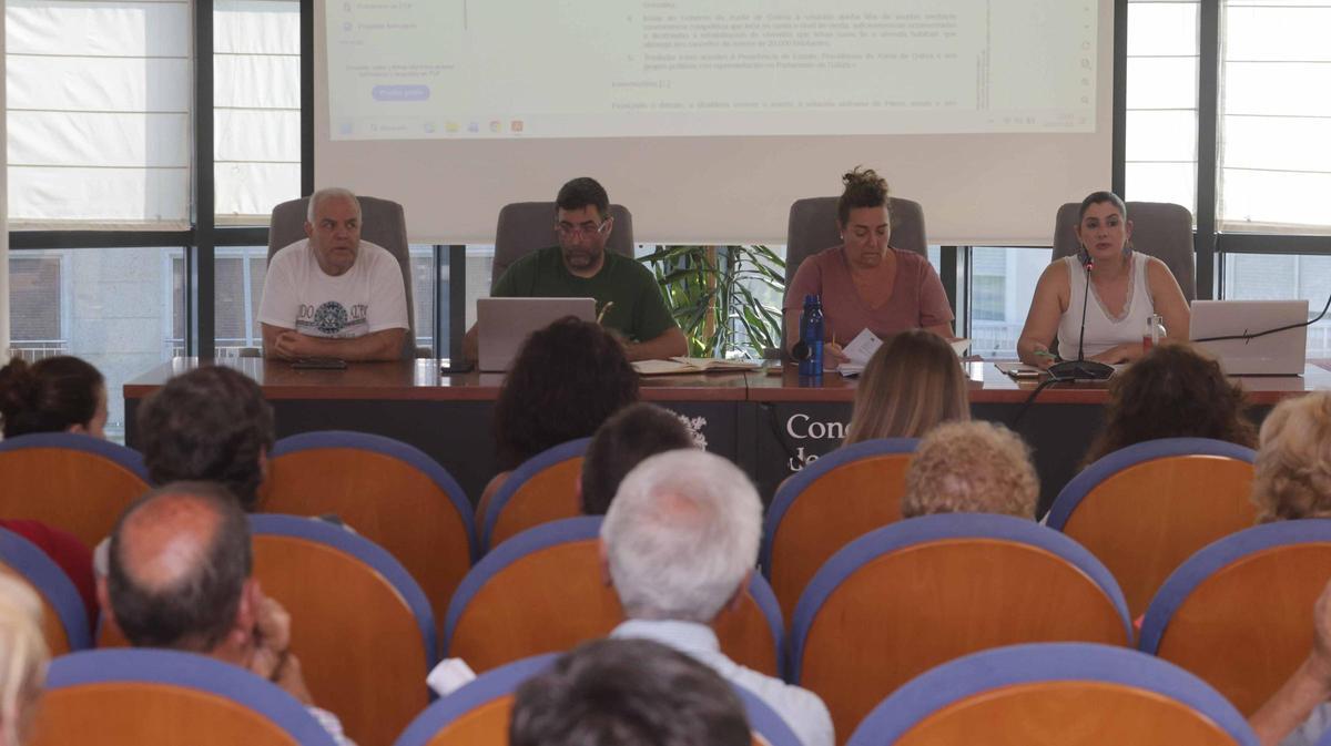 Reunión celebrada en julio en el Concello de Moaña sobre los terrenos de la Sareb en As Raíñas.