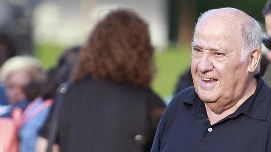 Dirigentes de Podemos piden no aceptar donaciones de Amancio Ortega a la sanidad pública