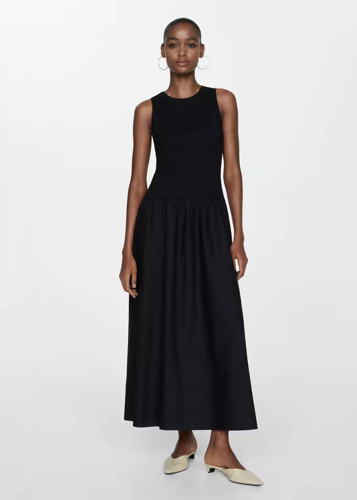 Vestido con cuello redondo, sin mangas y tirante ancho