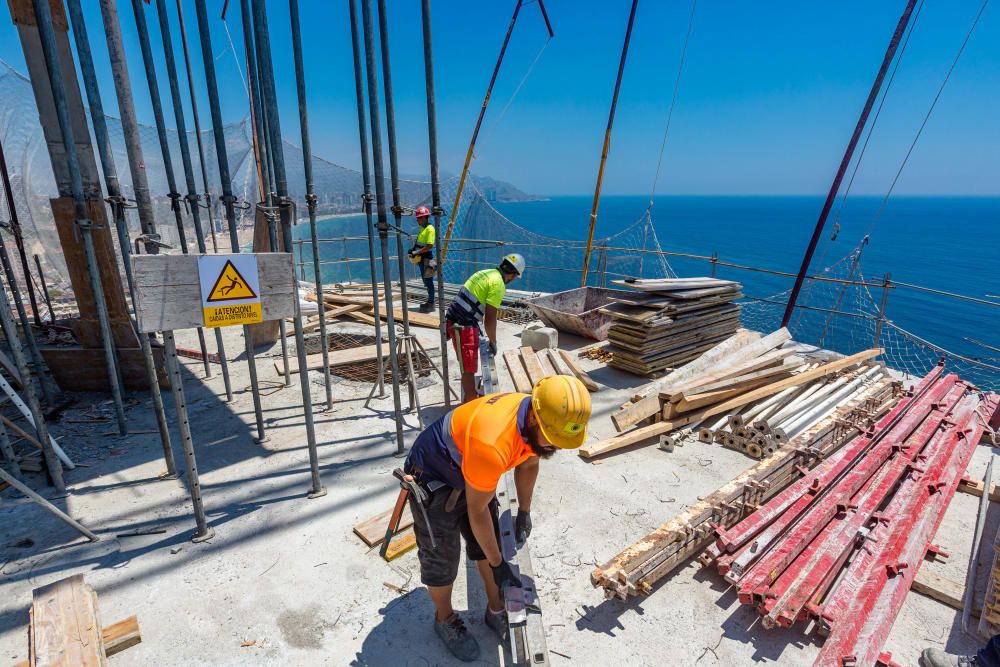 El sector de la construcción y promoción en la provincia de Alicante es sin duda uno de los más potentes de nuestro tejido productivo.