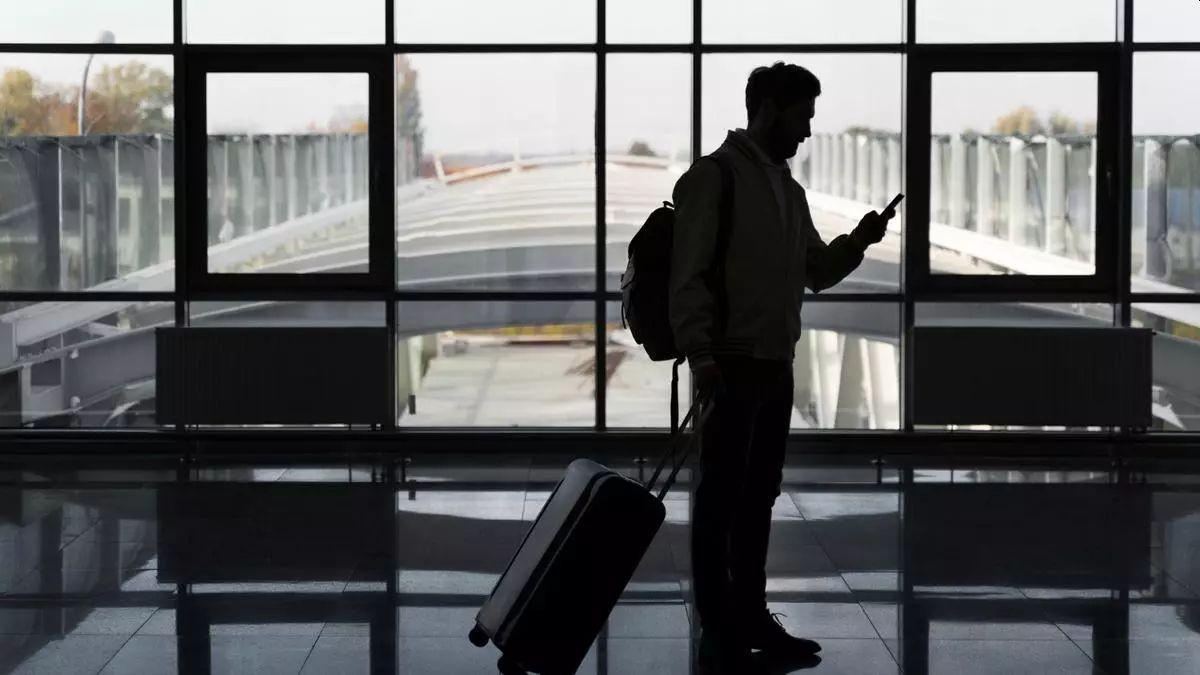 Ryanair cambia de repente su norma de equipaje de mano: estas son las novedades.