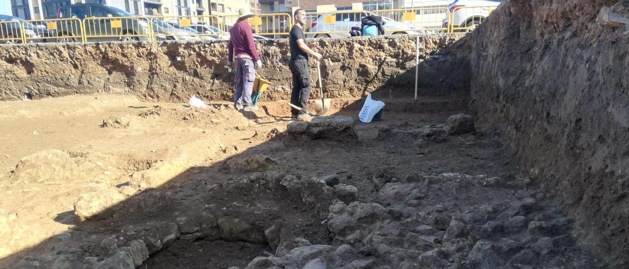 Imagen de los restos hallados en la cata del parking de la Diputación de Córdoba.