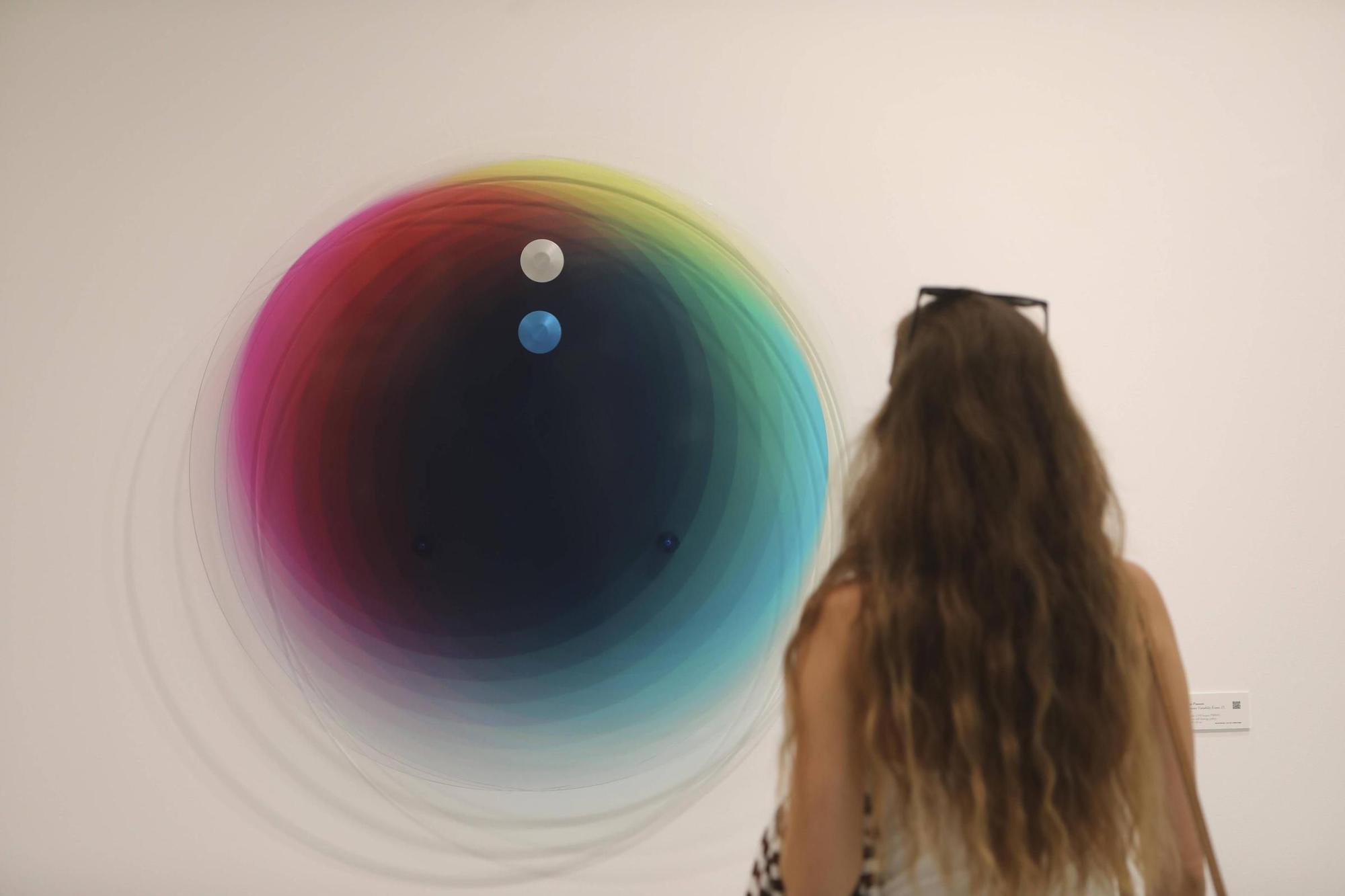 Felipe Pantone presenta en Casa Axis 'Axis of Divergence'