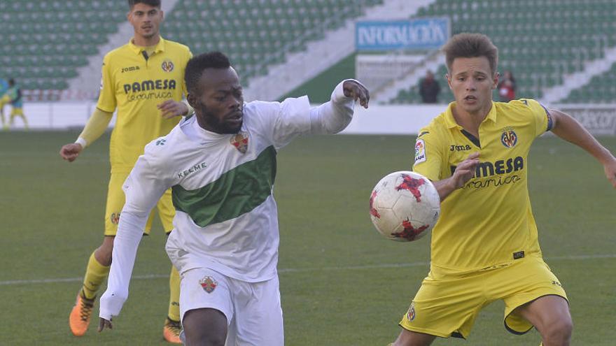 Kofi, durante el encuentro frente al Villarreal C