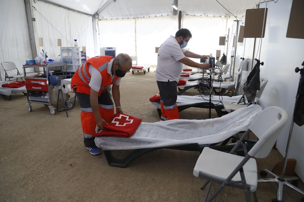 AJGonzález Córdoba Lunes de feria mayo salud arenal Servicio de Cruz Roja