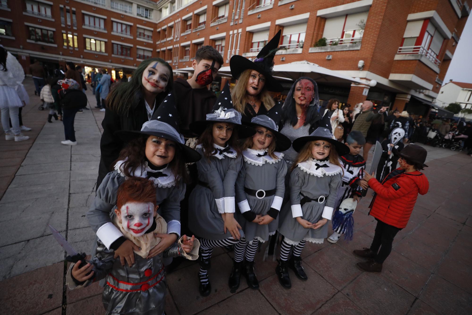 EN IMÁGENES: La Fresneda, a la calle para celebrar Halloween