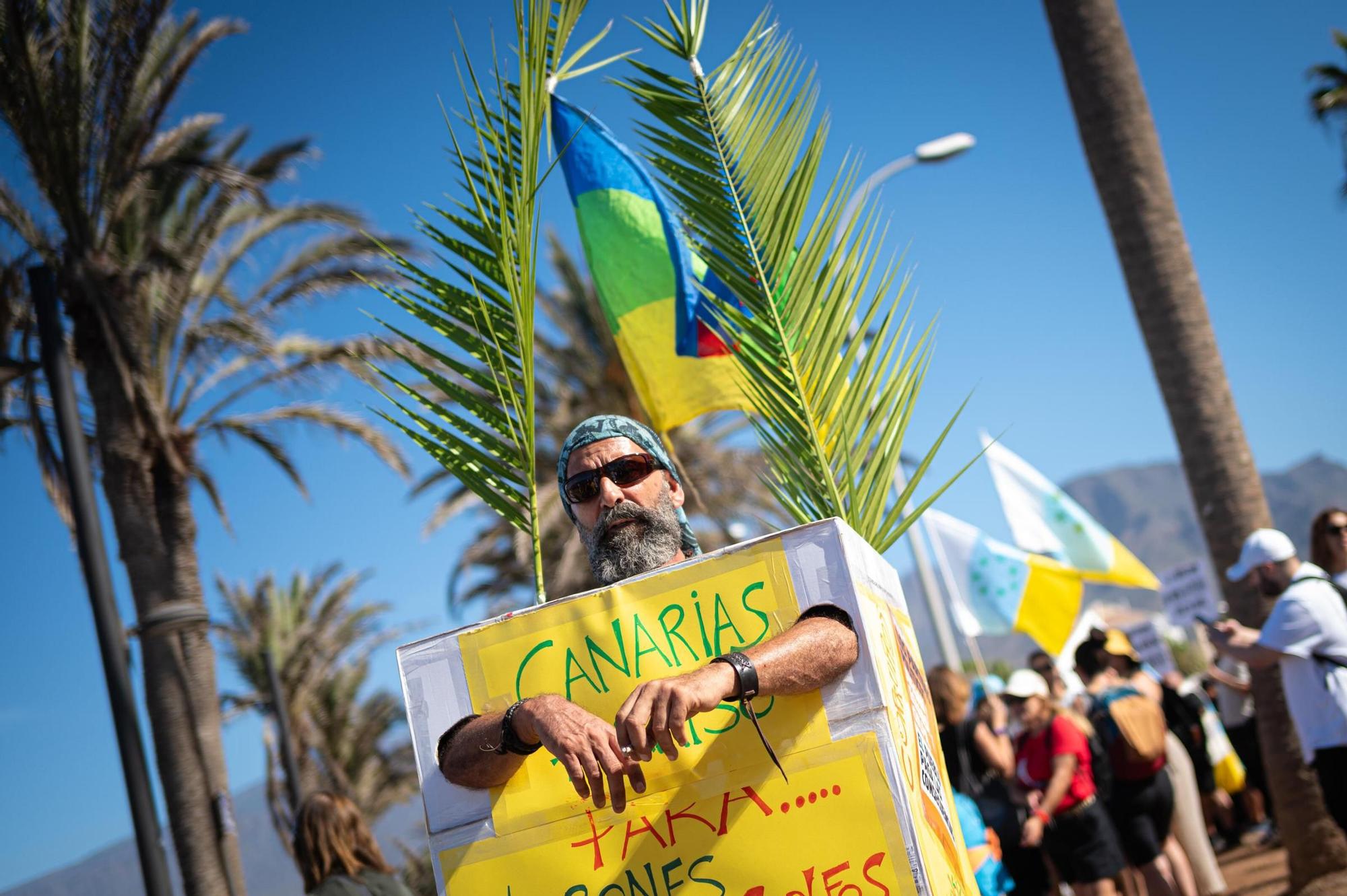 Todas las imágenes de la manifestación del 20-O en Tenerife