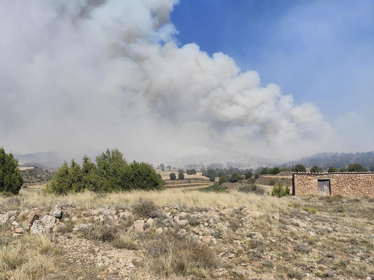 El incendio forestal en Corbalán (Teruel), en imágenes