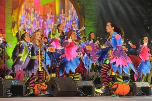 Final del concurso de murgas del Carnaval 2014. En la imagen, Las Serenqueinquietas