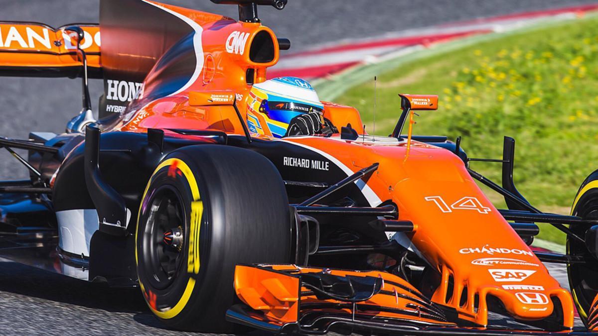 Alonso, al volante del MCL32