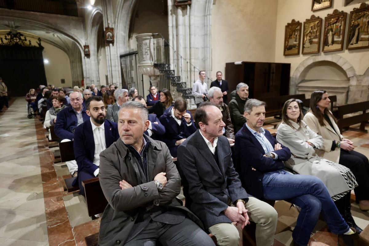EN IMÁGENES: Martín Martín Peláez, presidente del Real Oviedo, pregonero de la Semana Santa de Oviedo