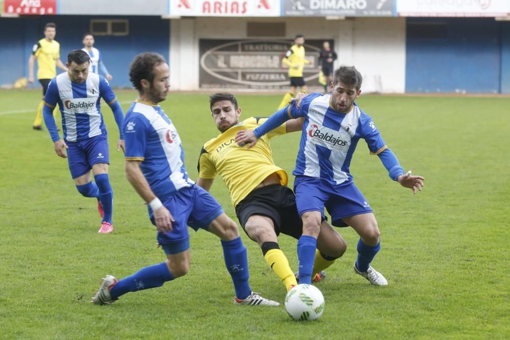 El partido entre el Avilés y el Llanera, en imágenes