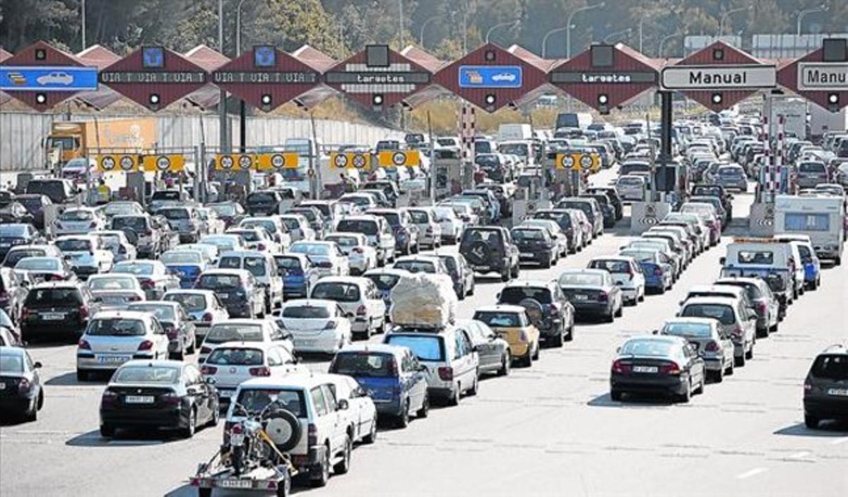 Peatge congelat 8 Imatge de l’autopista AP-7 al seu pas per Martorell. Peatge congelat 8 Imatge de l’autopista AP-7 al seu pas per Martorell.