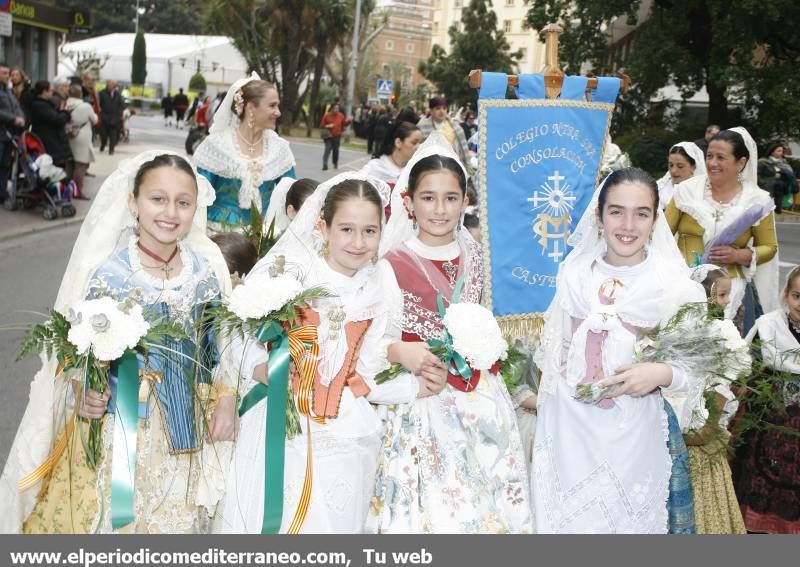 Galería de fotos --  La Ofrenda de Flores pudo con el frío y el viento