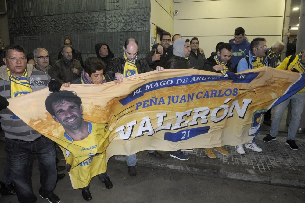 Homenaje a Valerón a su llegada a A Coruña