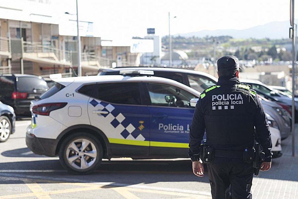 La Policia Local de Parets deté quatre persones per un robatori amb força La Policia Local de Parets deté quatre persones per un robatori amb força