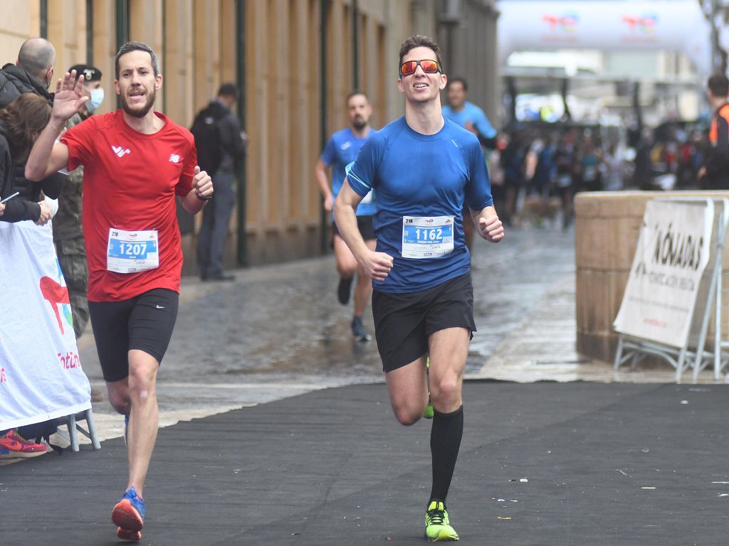 Llegada y podios de la 10k, la media maratón y la maratón de Murcia (I)