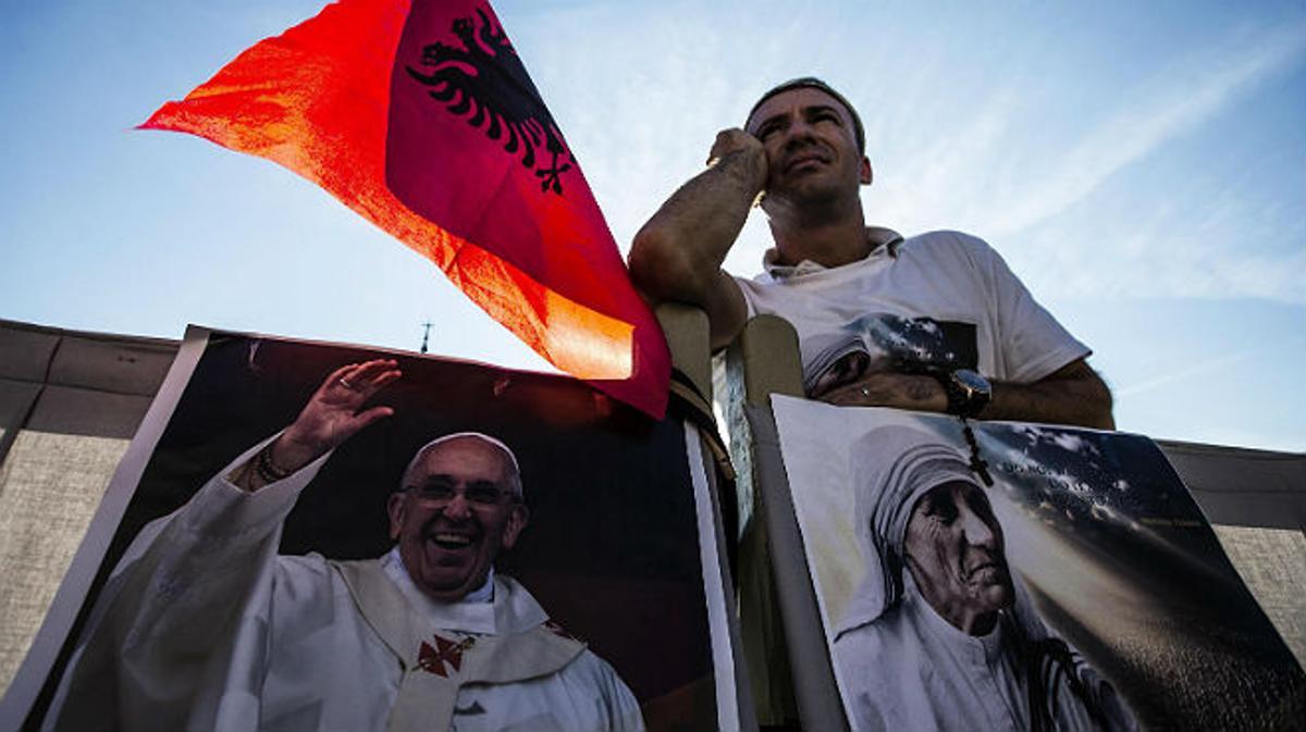 El Papa canonitza la mare Teresa de Calcuta.