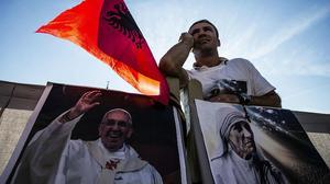 El Papa canoniza a la Madre Teresa de Calcuta.