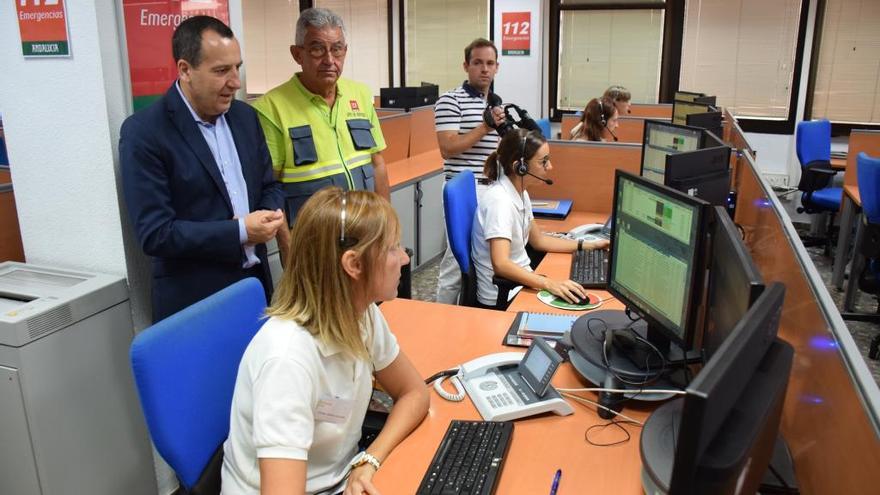 Ruiz Espejo y Rafael Gálvez, ayer en la sede del 112