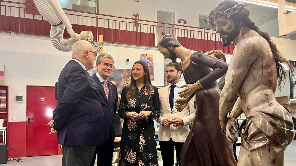 Presentación del estudio en el centro de restauración de la Comunidad.