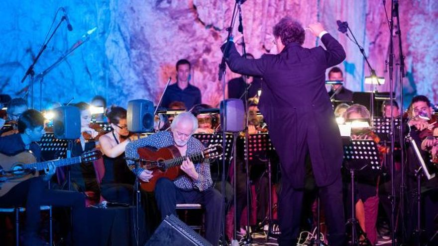 Manolo Sanlúcar se despide en la Cueva de Nerja