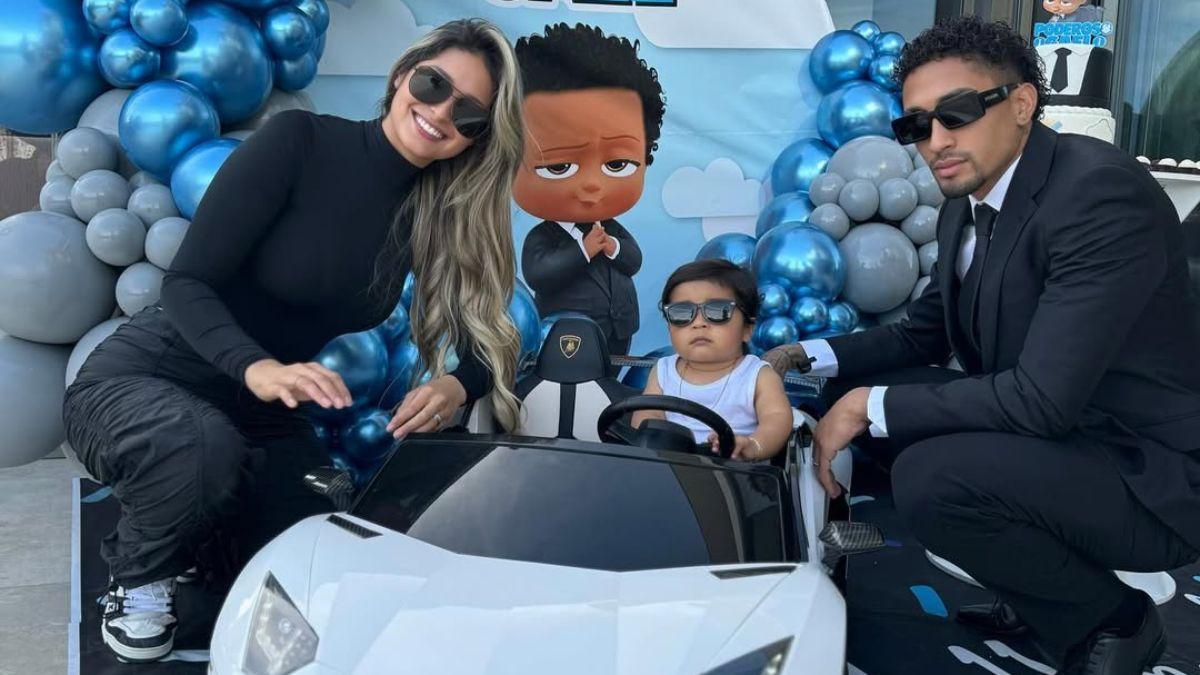 Raphinha, su esposa Natalia y su hijo Gael... los Belloli al completo