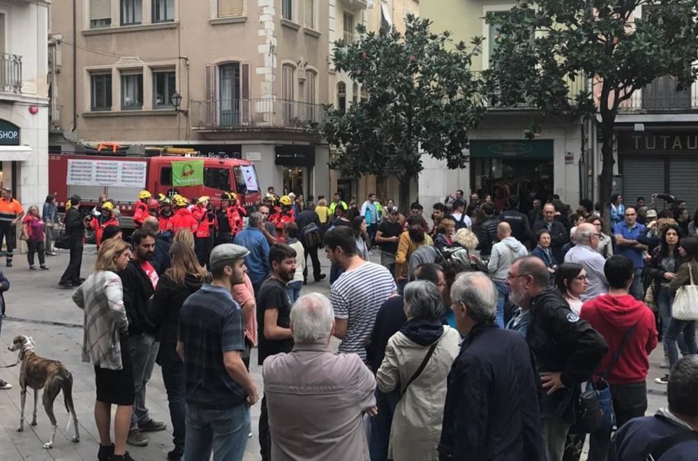 Concentració de rebuig de la violència policial de l'1-O a Figueres