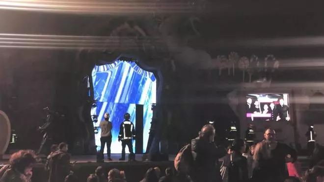 Suspenden la gala de preselección Drag Queen por desprendimientos en el escenario