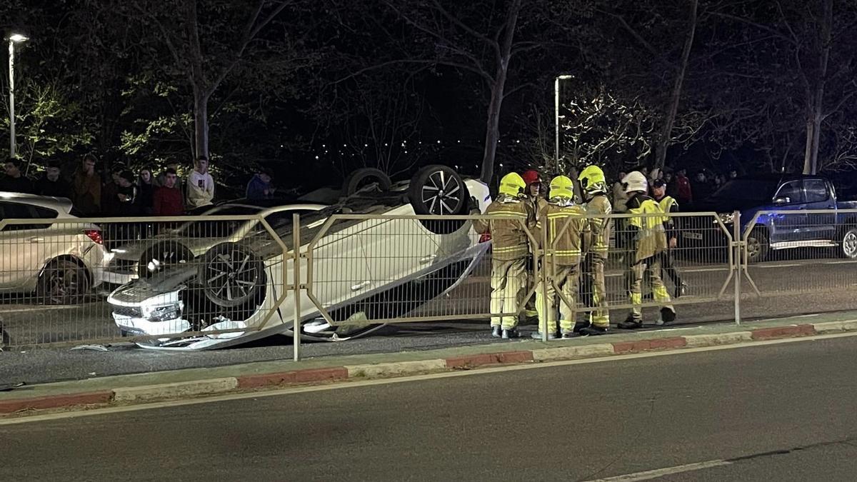 Imagen del accidente en Hernán Cortés, este viernes.