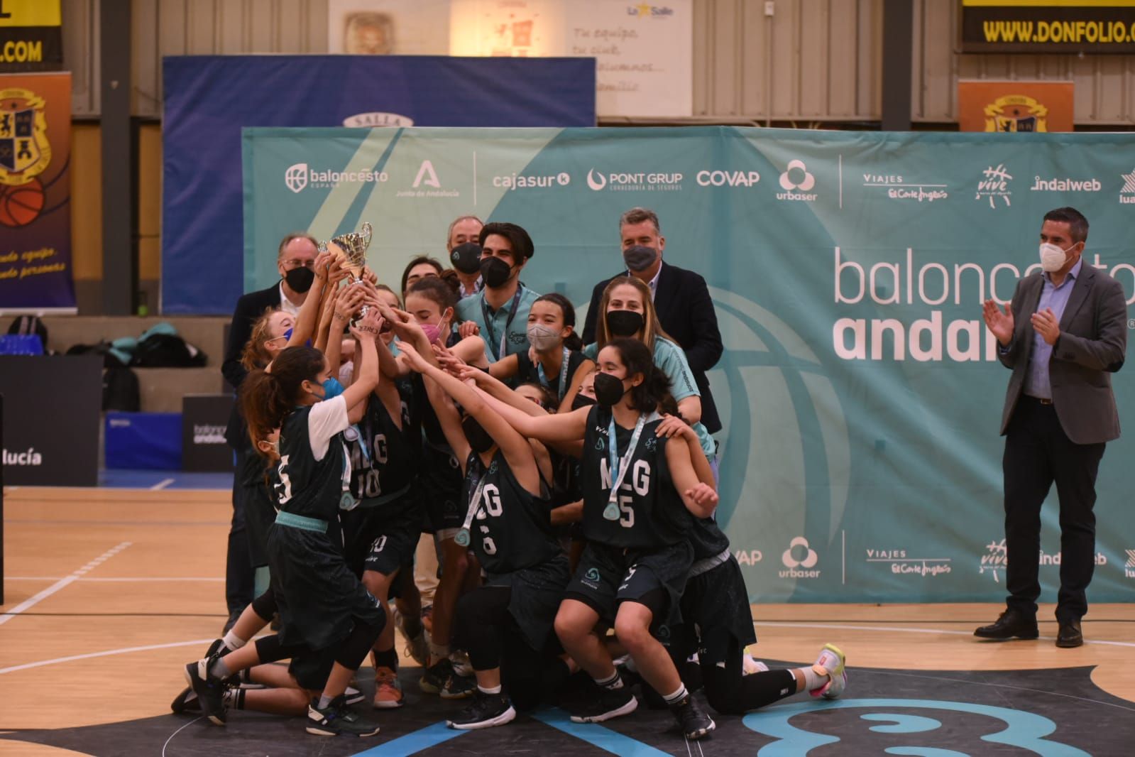 Las imágenes de la selección de Córdoba, campeona de Andalucía de baloncesto