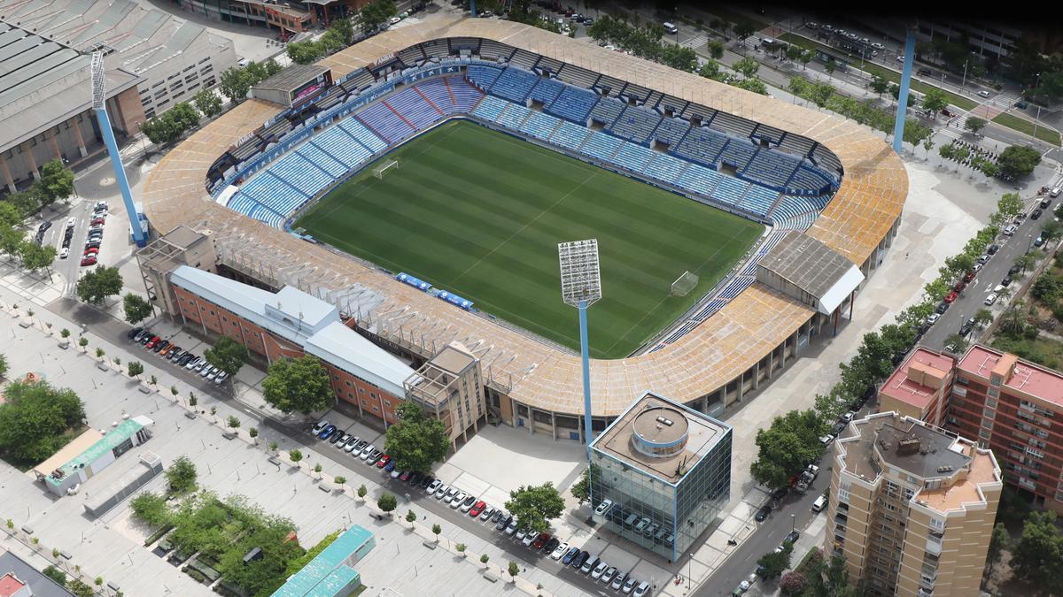 Vista aérea del estadio municipal de La Romareda.