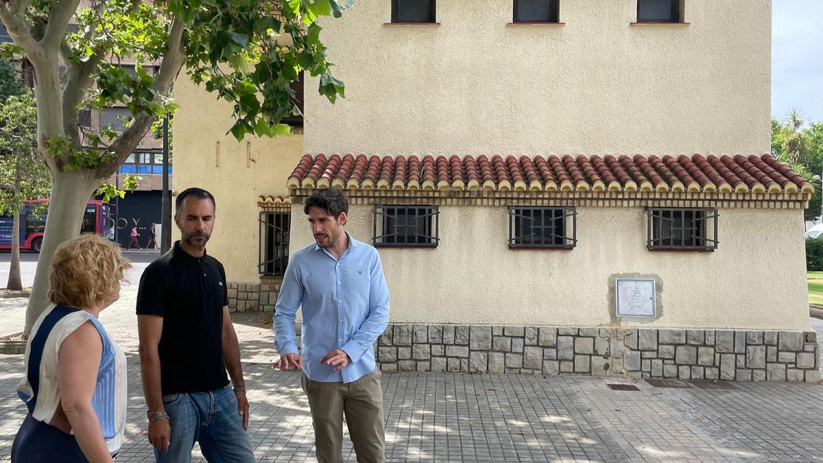 Caballero, con los responsables de Bienestar Animal