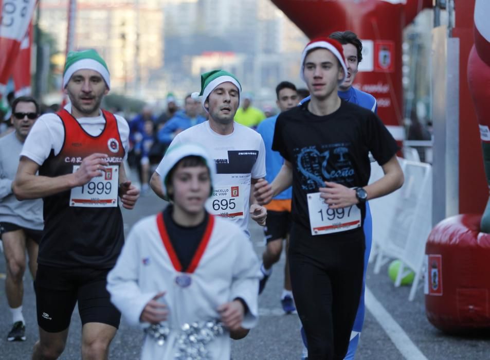 Cerca de 7.000 corredores toman la salida de la Alameda unas horas antes de la Nochevieja