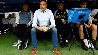 La coctelera de cambios de Víctor Fernández y la meta del Real Zaragoza