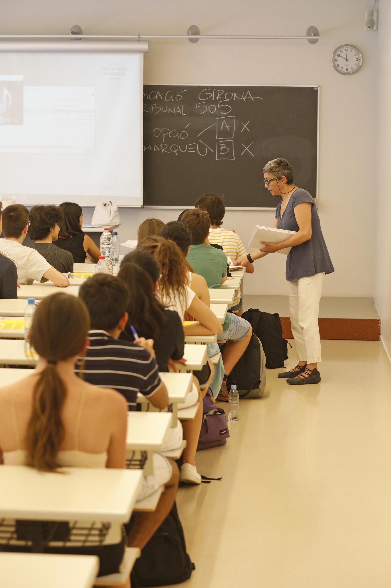 Primera jornada de les PAU a Girona