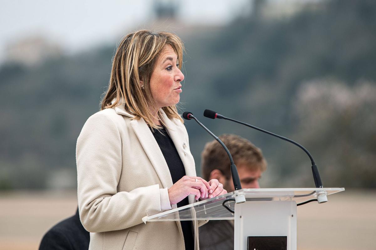 Imatges de la inauguració de la nova pista d'atletisme de Puig-reig