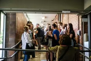 Los profesores de catalán reclaman recuperar las tres horas semanales de clase en ESO y Bachillerato